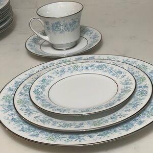 Noritake 2227 Japan Milford China set excellent condition